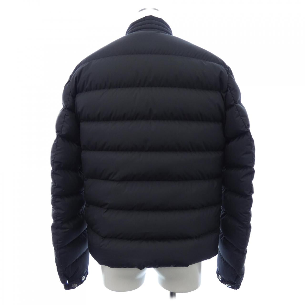 モンクレール MONCLER ダウンジャケット
