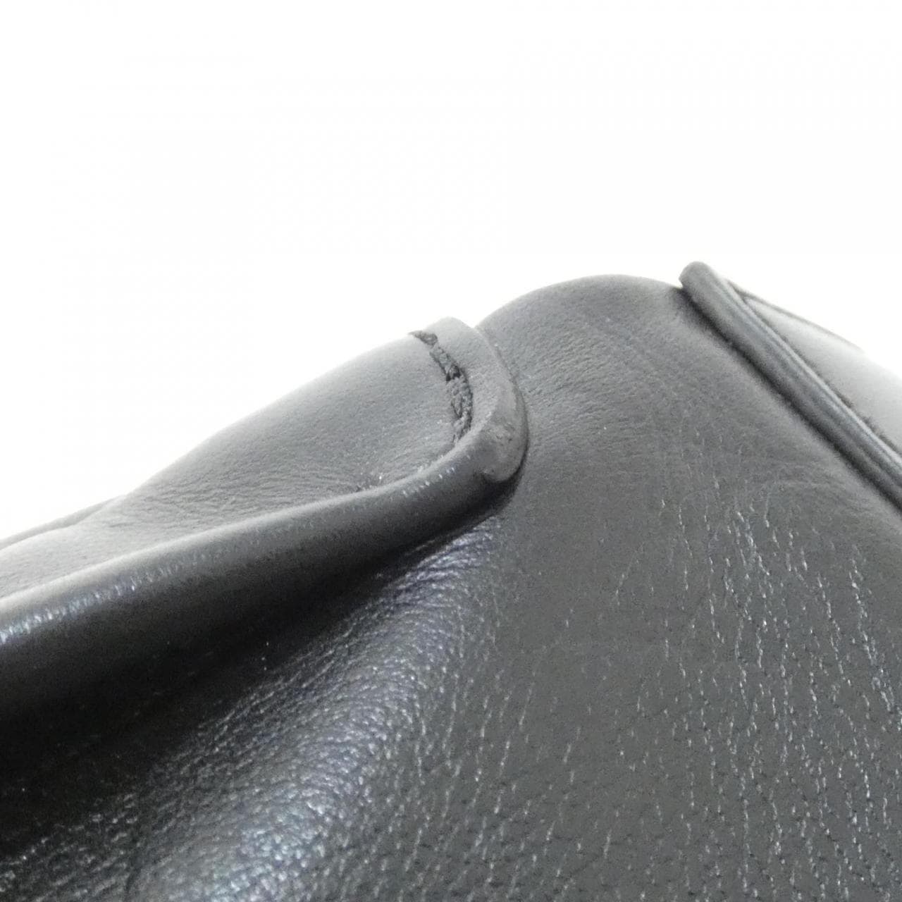 ルイヴィトン モノグラム シャドウ ディスカバリー バムバッグ M44388 ショルダーバッグ