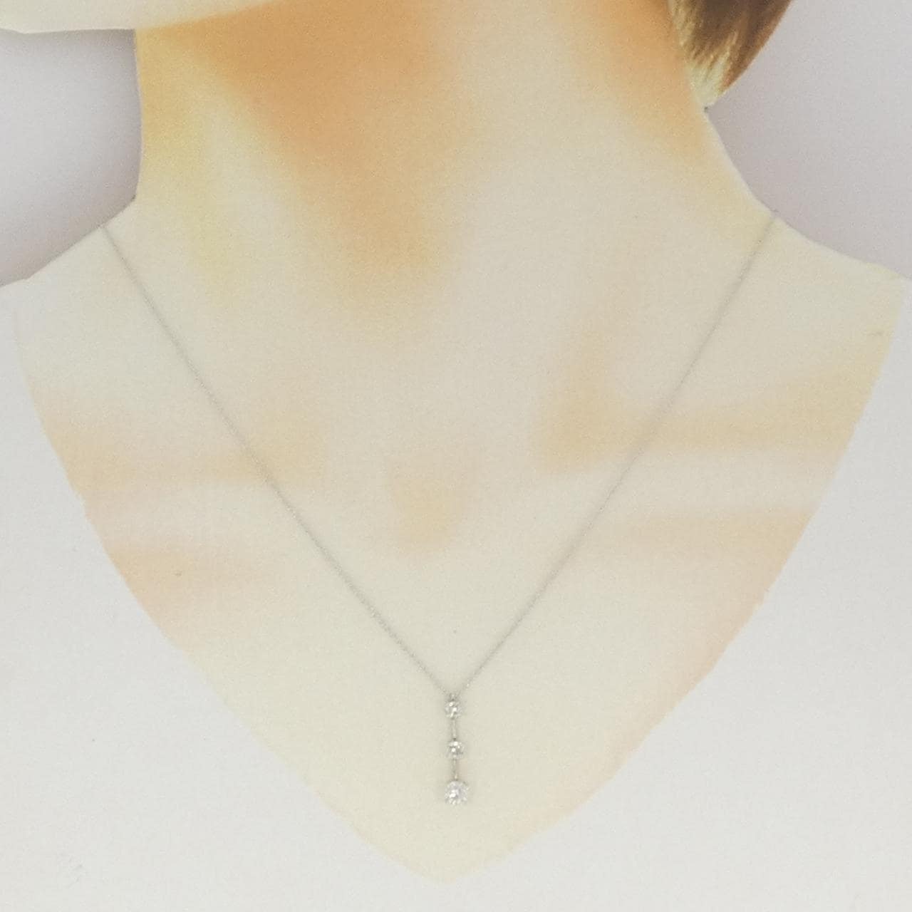 K18WG スリーストーン ダイヤモンド ネックレス 0.55CT