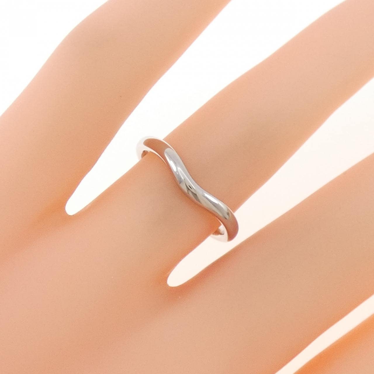 ティファニー カーブド リング