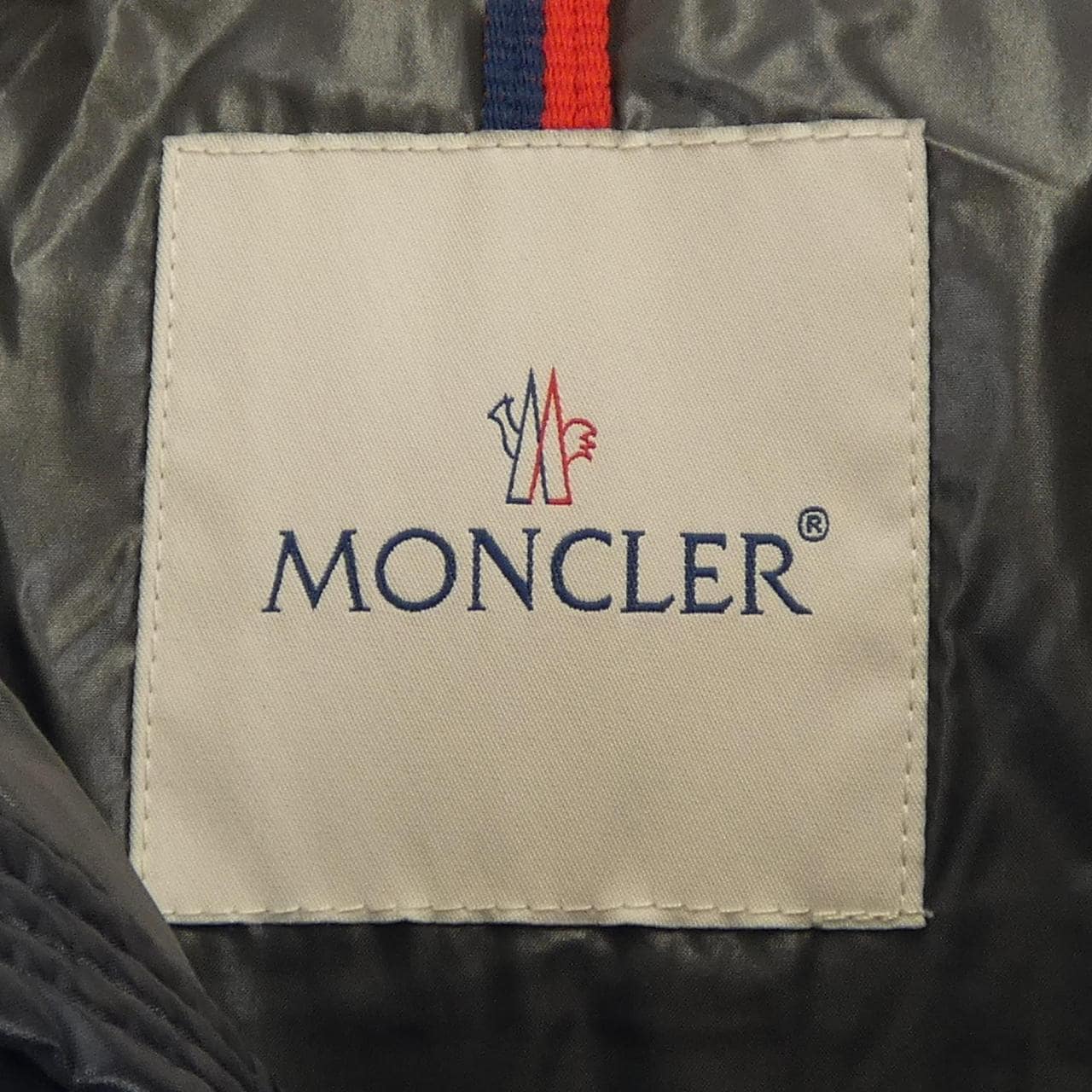 MONCLER蒙克勒羽绒服