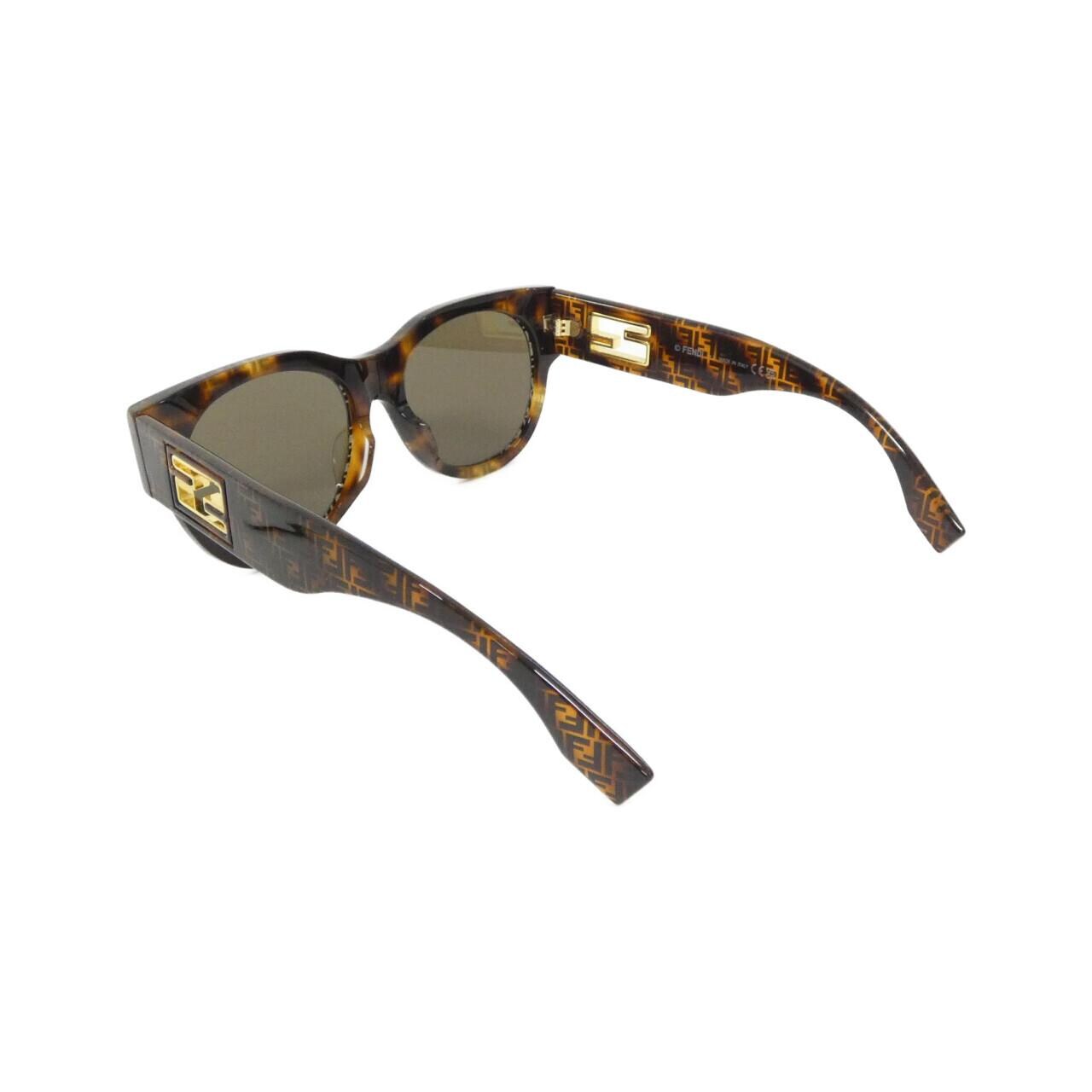 [新品] FENDI FE40147F 太陽眼鏡