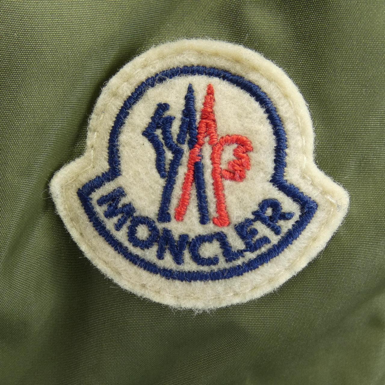 モンクレール MONCLER BORN TO PROTECT JUNZO ダウンジャケット