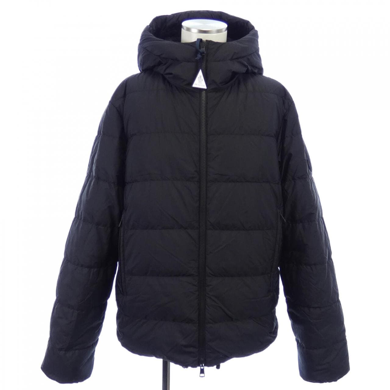 モンクレール MONCLER ダウンジャケット