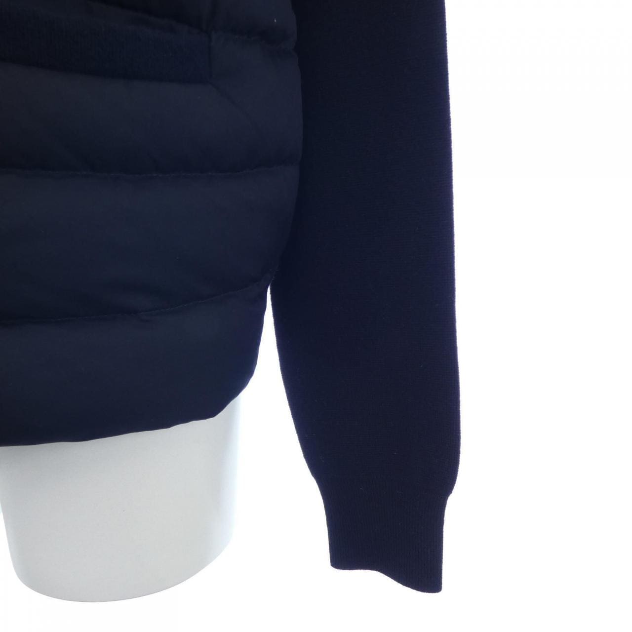 モンクレール MONCLER ダウンジャケット