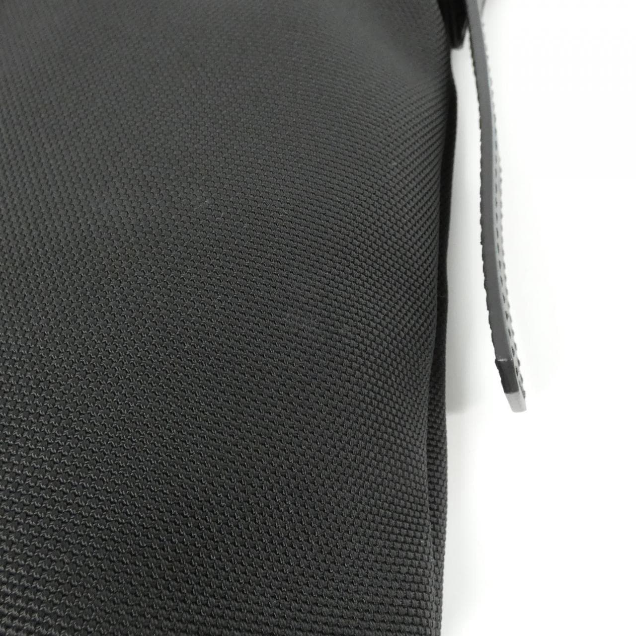 Gucci 631199 KWT7N單肩包