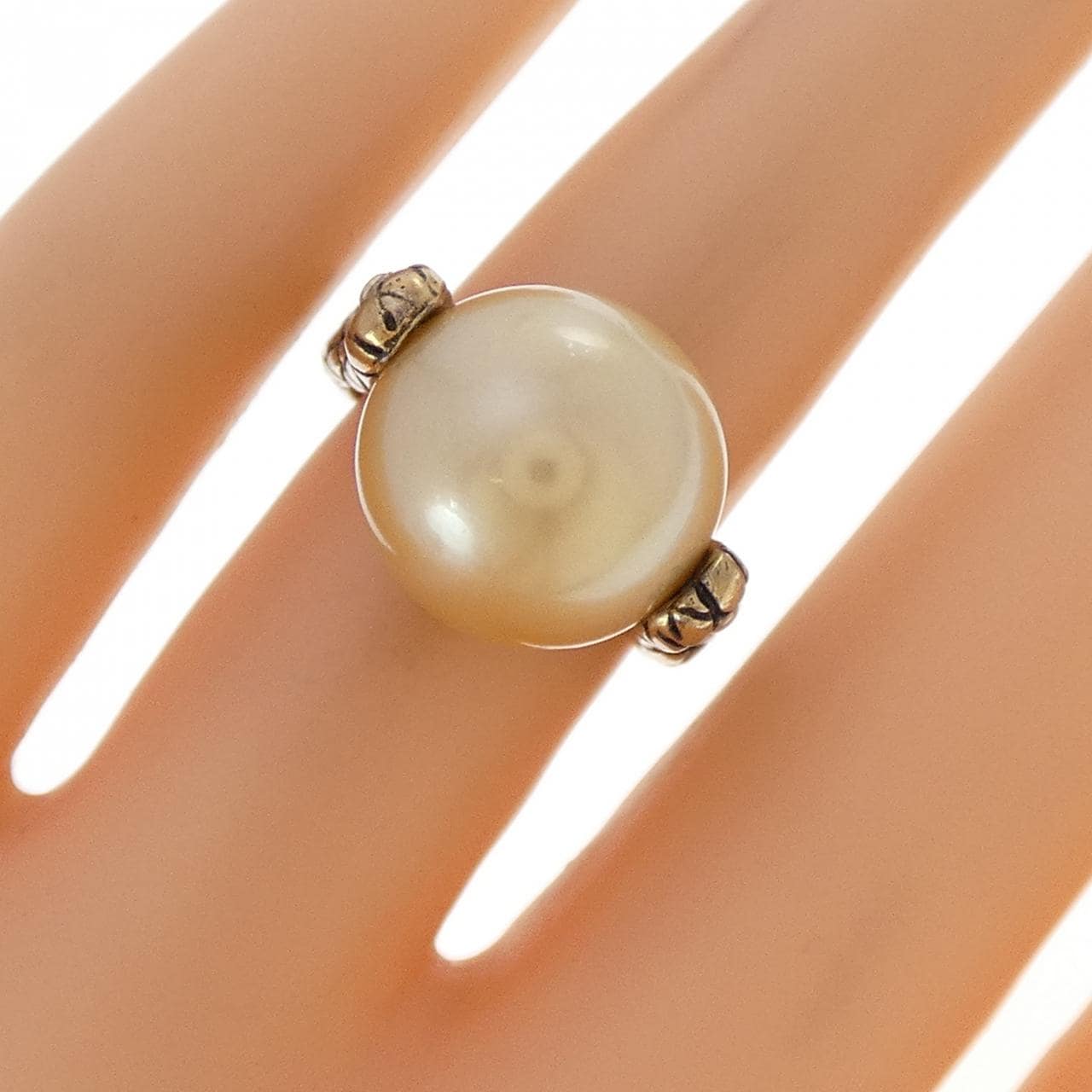 ボッテガヴェネタ 白蝶パール リング 12.5mm