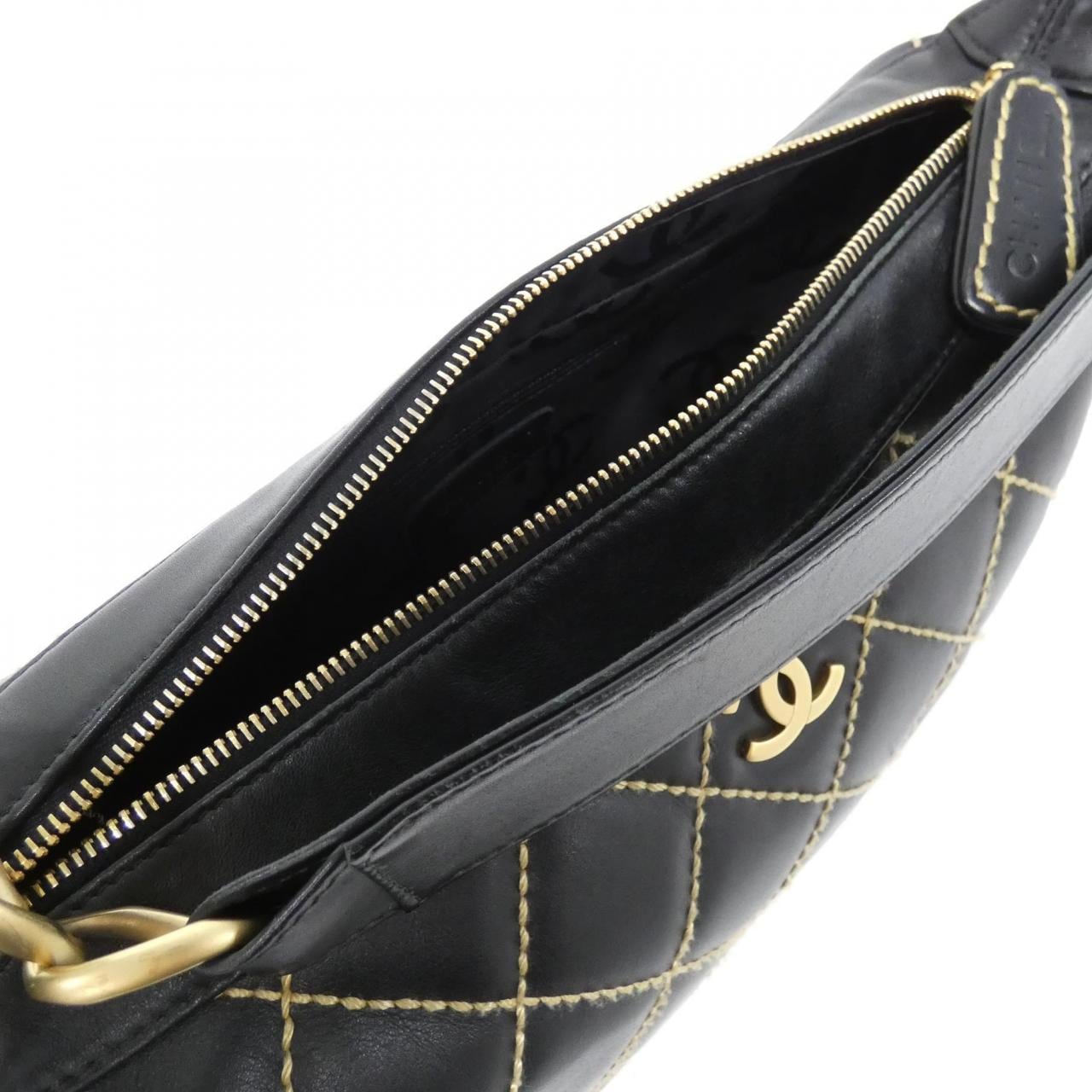 シャネル ワイルドステッチ ライン 20663 ショルダーバッグ