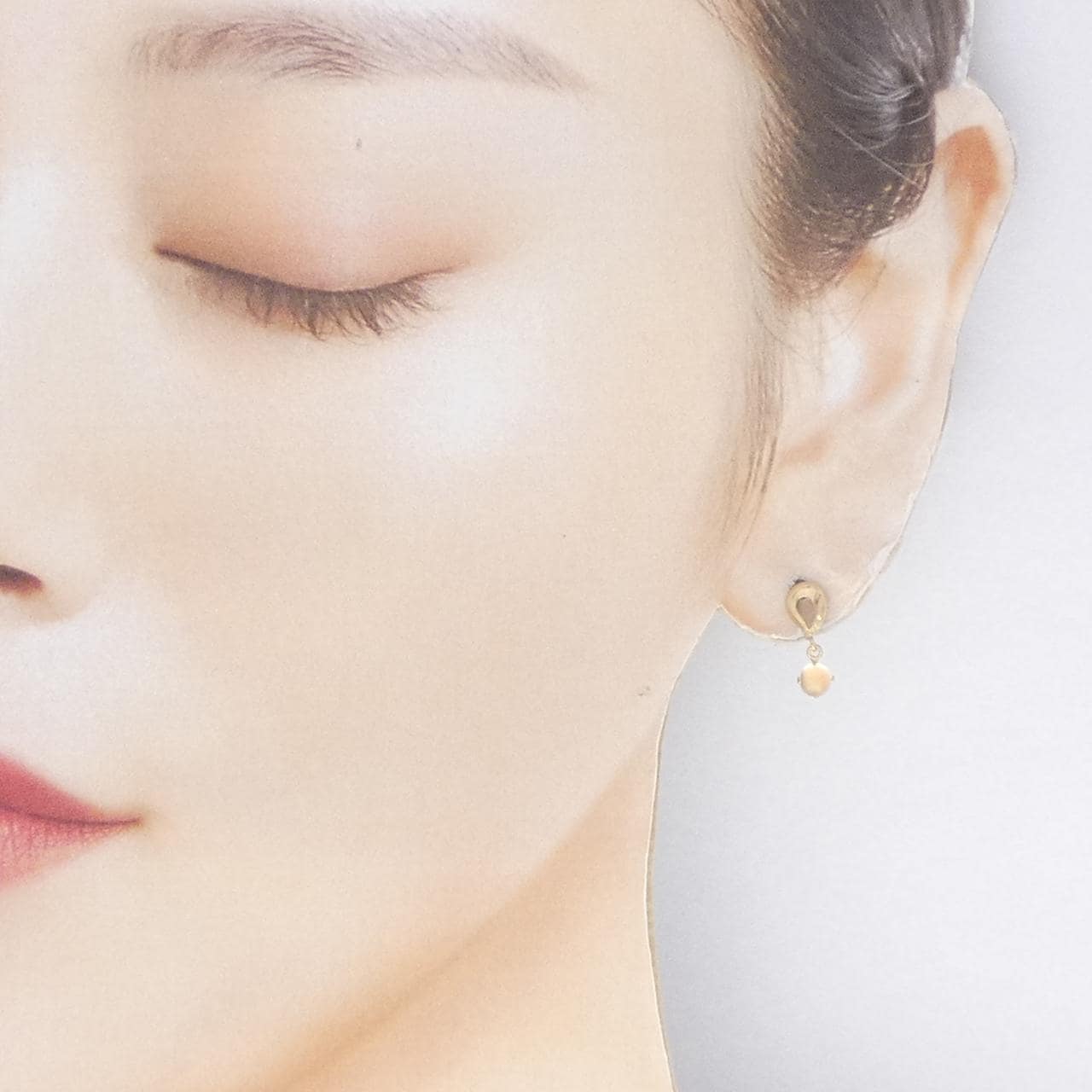 K18YG ムーンストーン ピアス