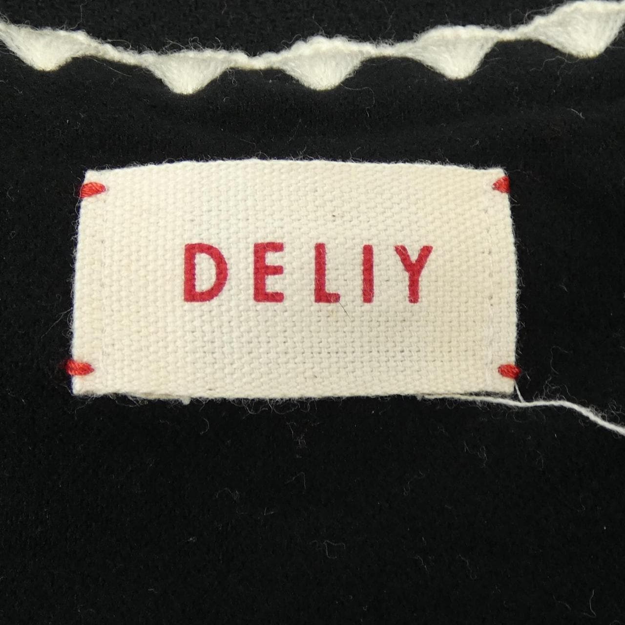 DELIY ベスト