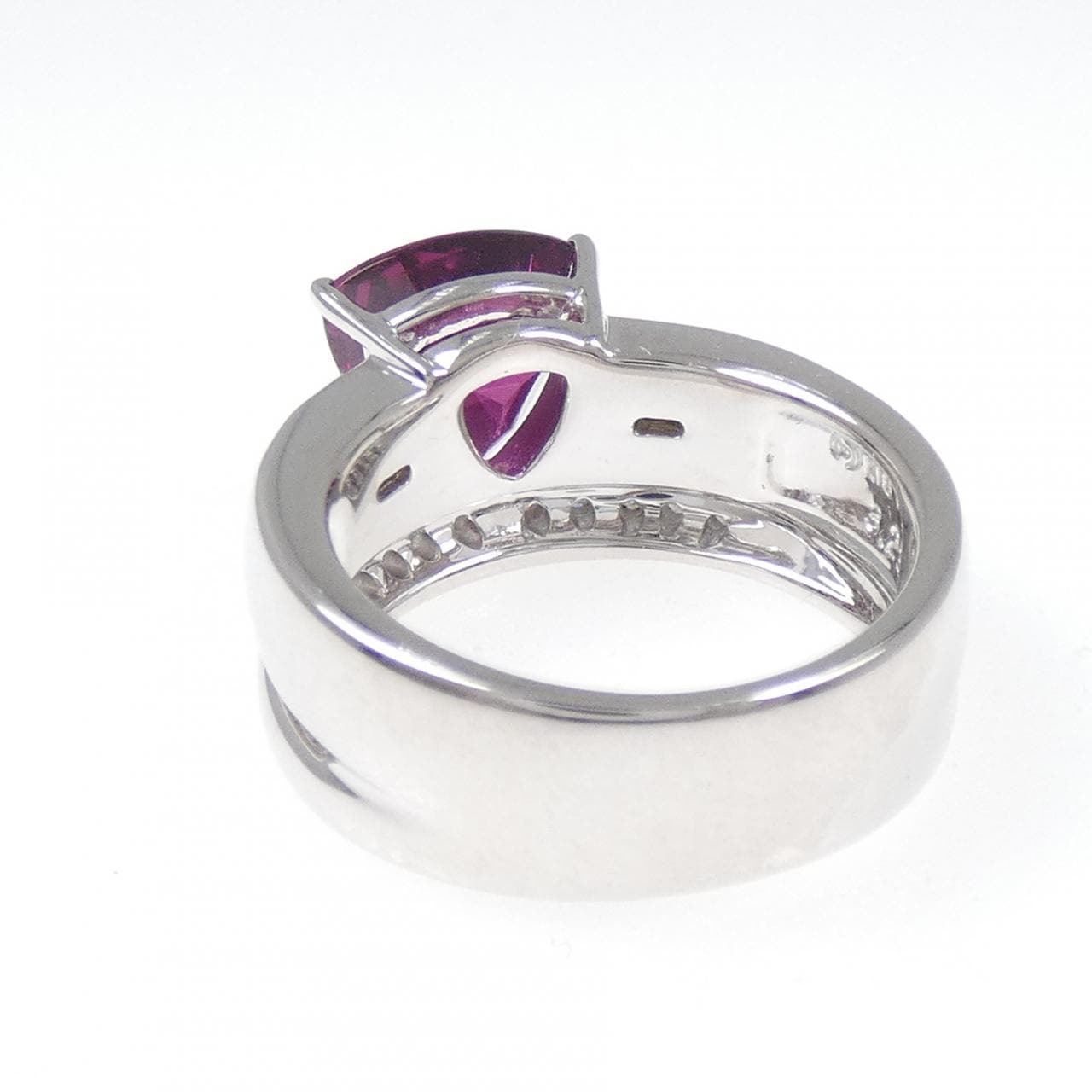 タサキ ガーネット リング 3.23CT