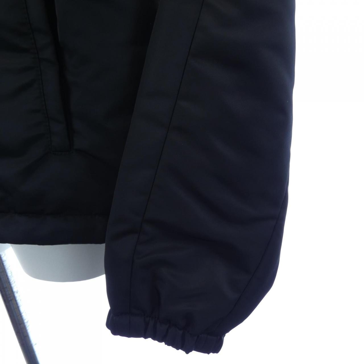 ロエベ LOEWE フーデッドパデッドジャケット アナグラム ANAGRAM H526Y02W68 ジャケット