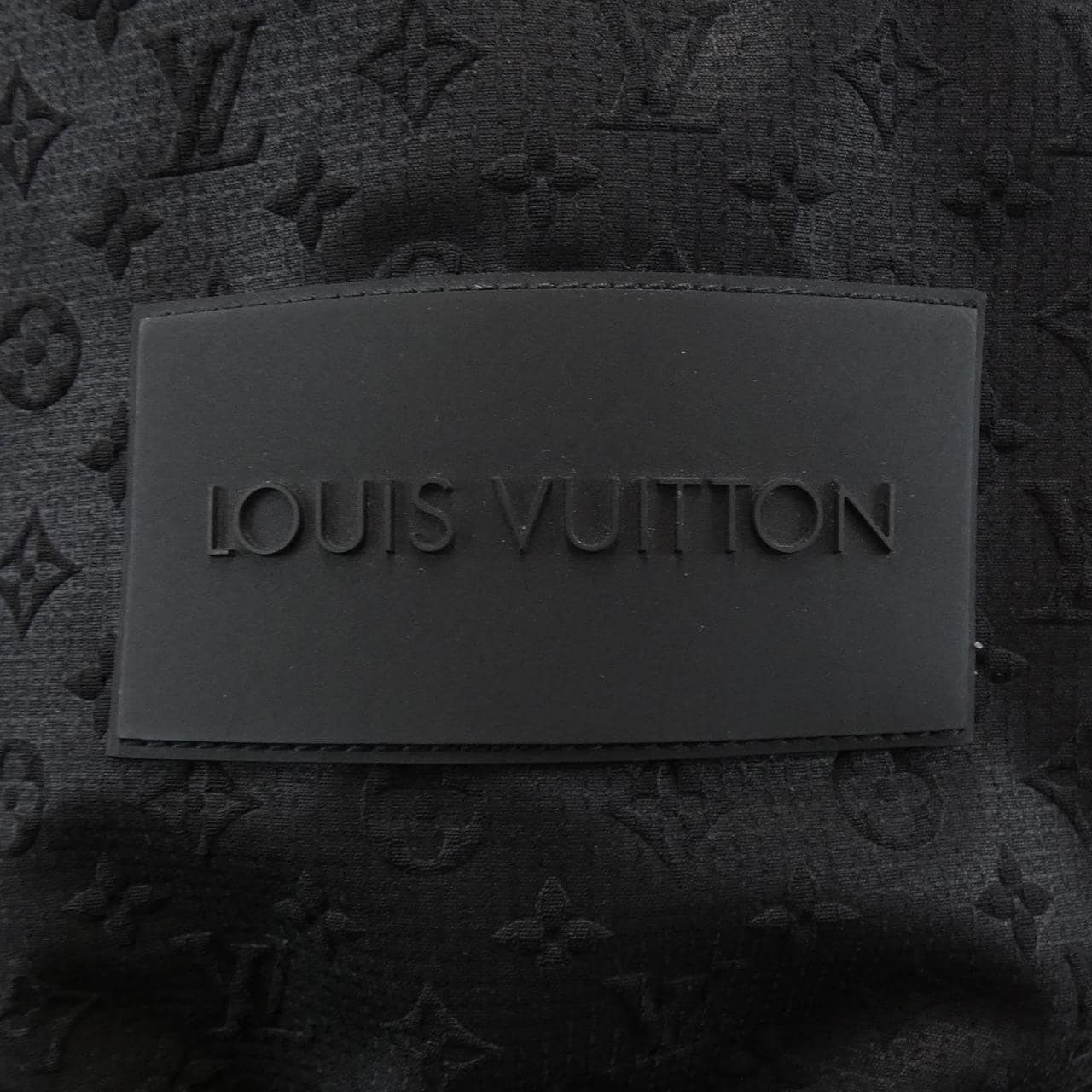 ルイヴィトン LOUIS VUITTON HQB41WFUO ジャケット
