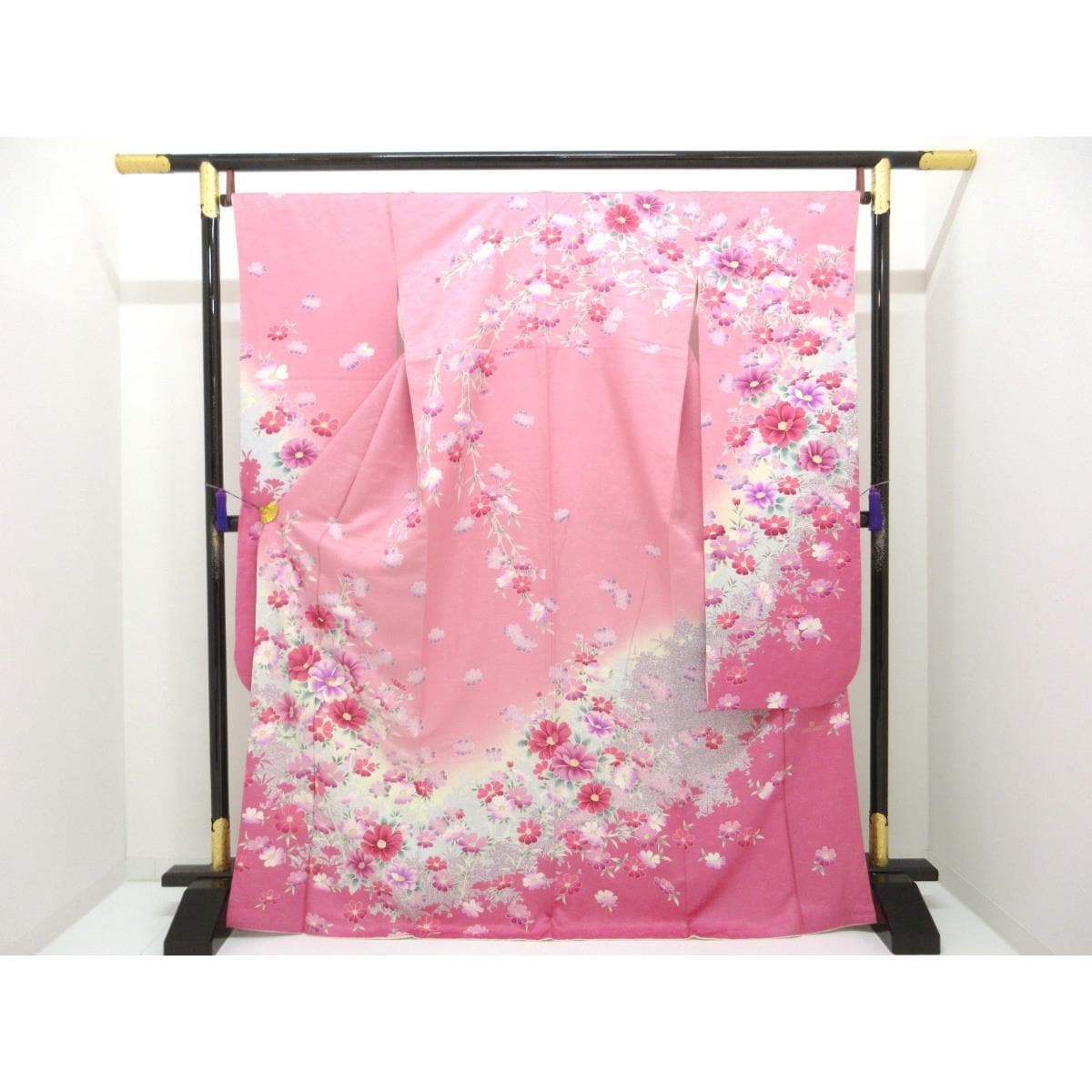 振袖　友禅金彩加工　刺繍入りボカシ染