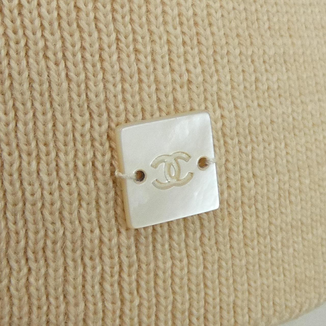 【ヴィンテージ】シャネル CHANEL P16507V00838 00A ニット