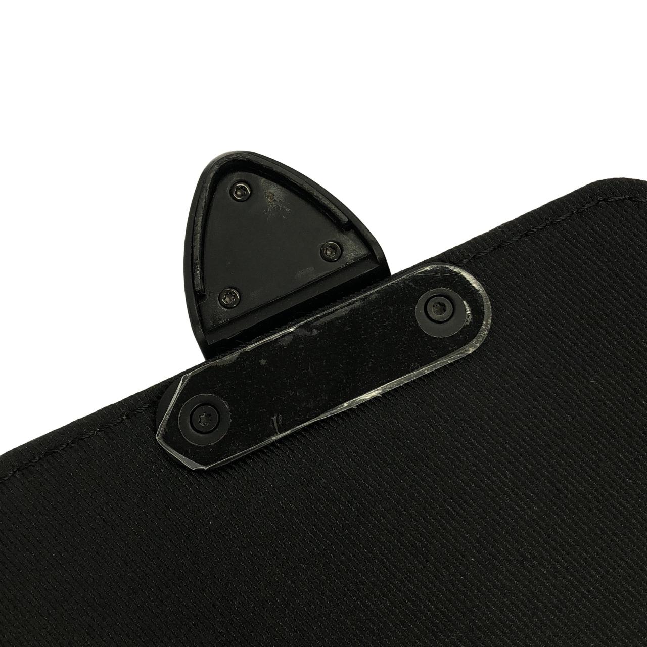 ルイヴィトン モノグラム マカサー Sロック ヴェルティカル ウエアラブル ウォレット M81522 ショルダーバッグ