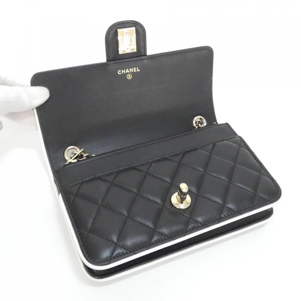 シャネル AS4511 チェーンウォレット