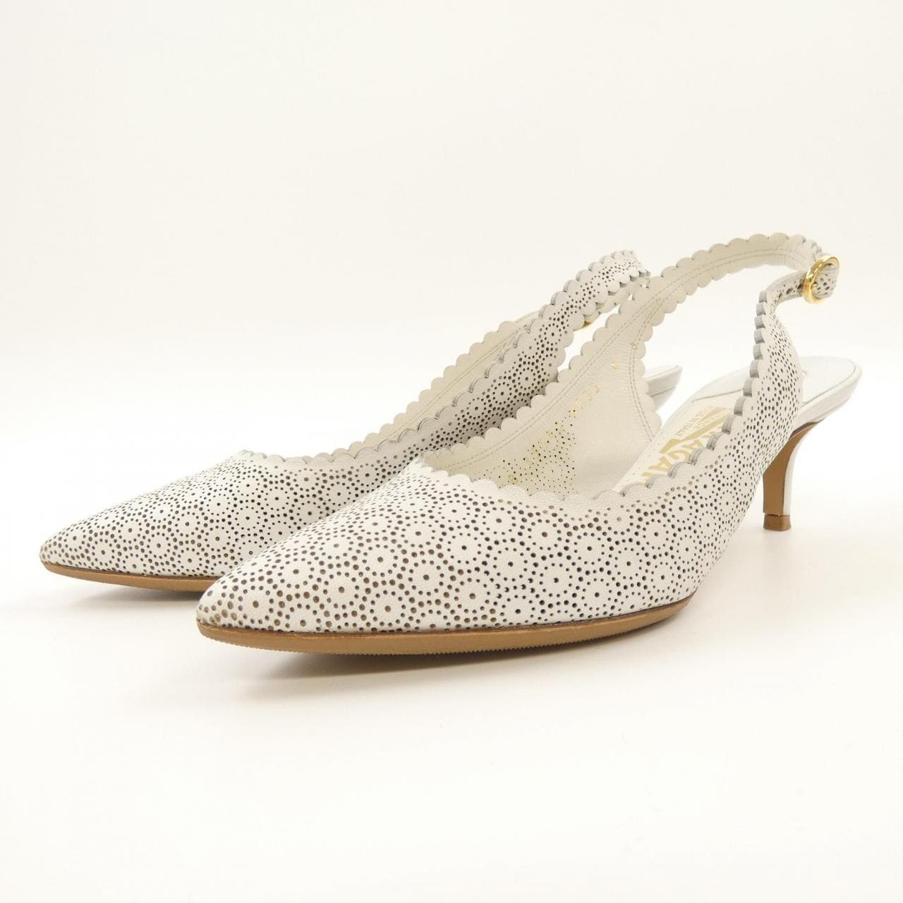 サルヴァトーレフェラガモ SALVATORE FERRAGAMO パンプス