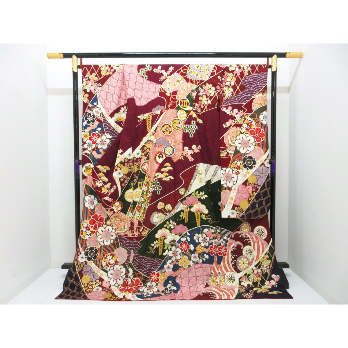 振袖　友禅金彩加工　刺繍入り　身幅２Ｌ寸