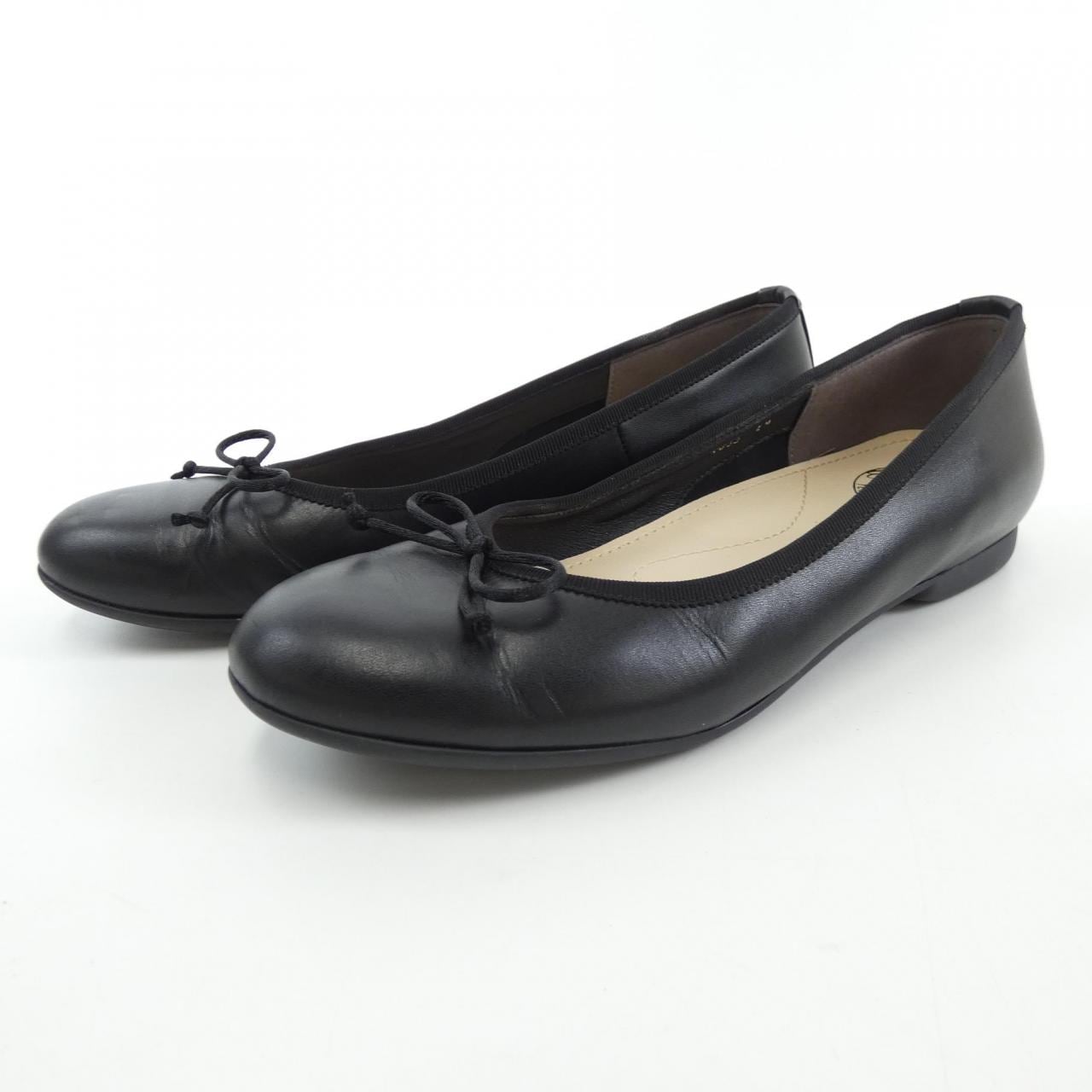 UNREEF Flat shoes