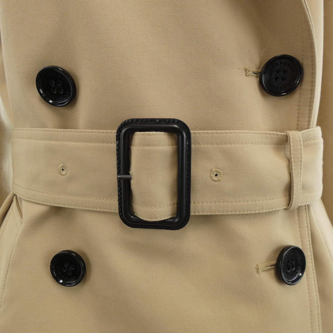 BURBERRY 8008976 trench coat