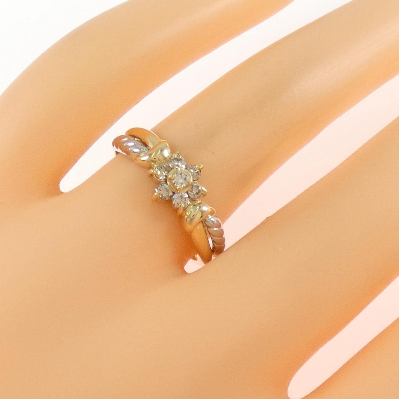 K18YG/PT900 Flower Diamond Ring 0.23CT