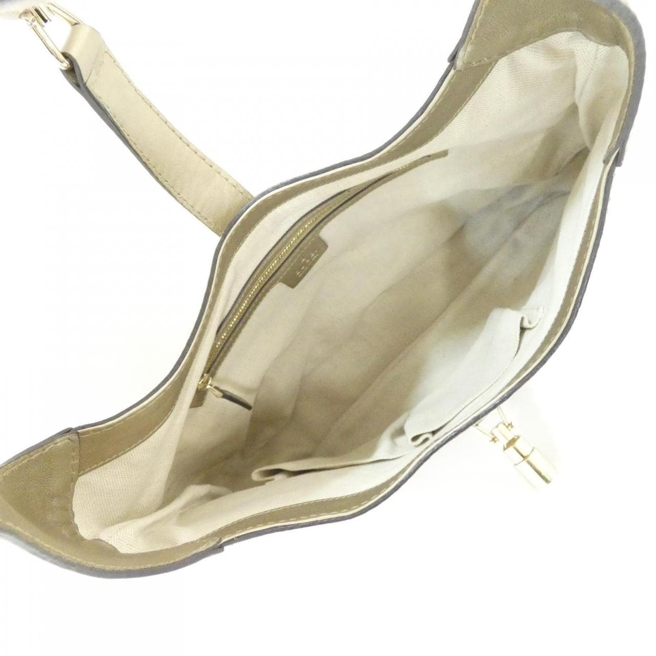 グッチ 277520 AZ31G ショルダーバッグ