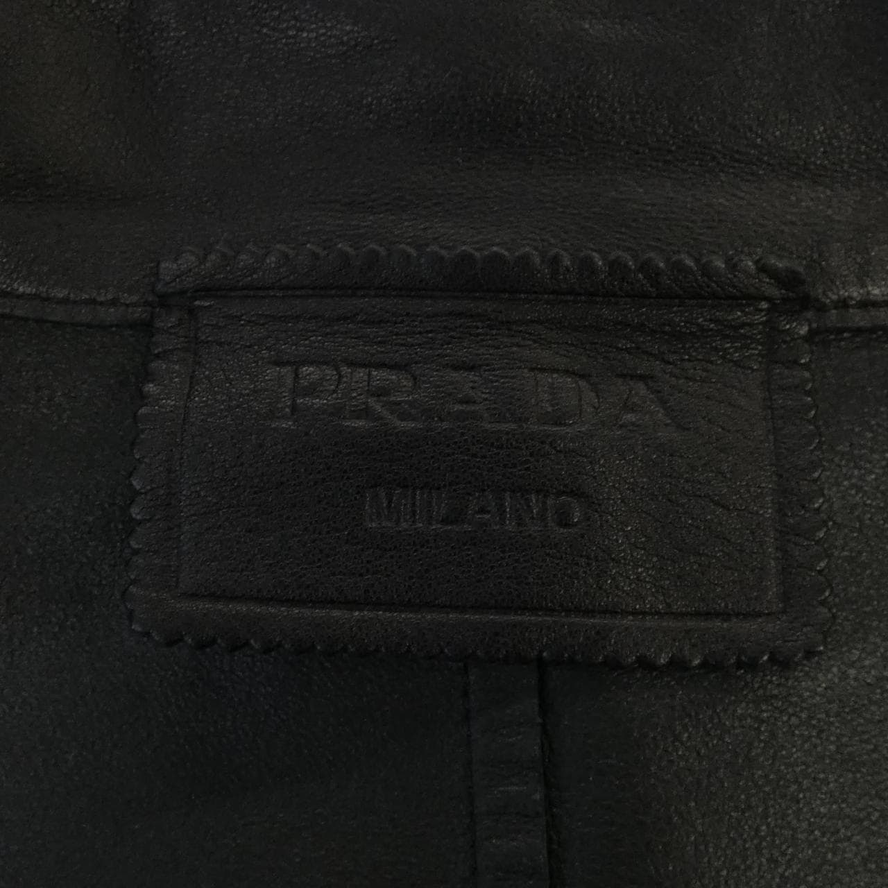 プラダ PRADA トライアングルロゴ ナッパレザー シャツ UPC176 1WDV S／Sシャツ