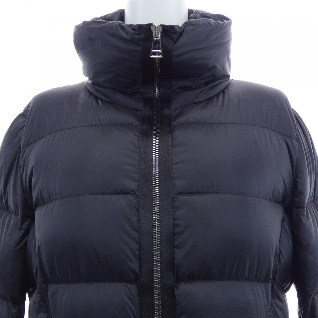 モンクレール MONCLER BELLEVALIA ダウンコート