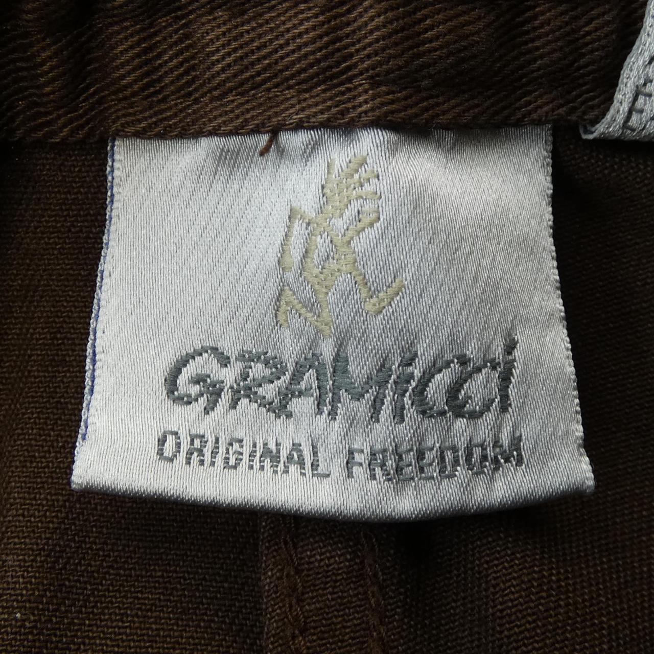 グラミチ GRAMICCI ショートパンツ
