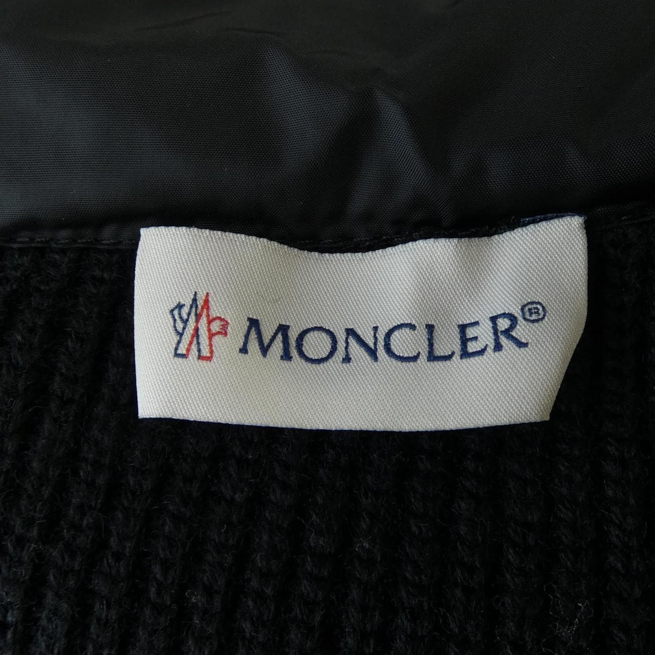 モンクレール MONCLER 20919B50800 ダウンジャケット
