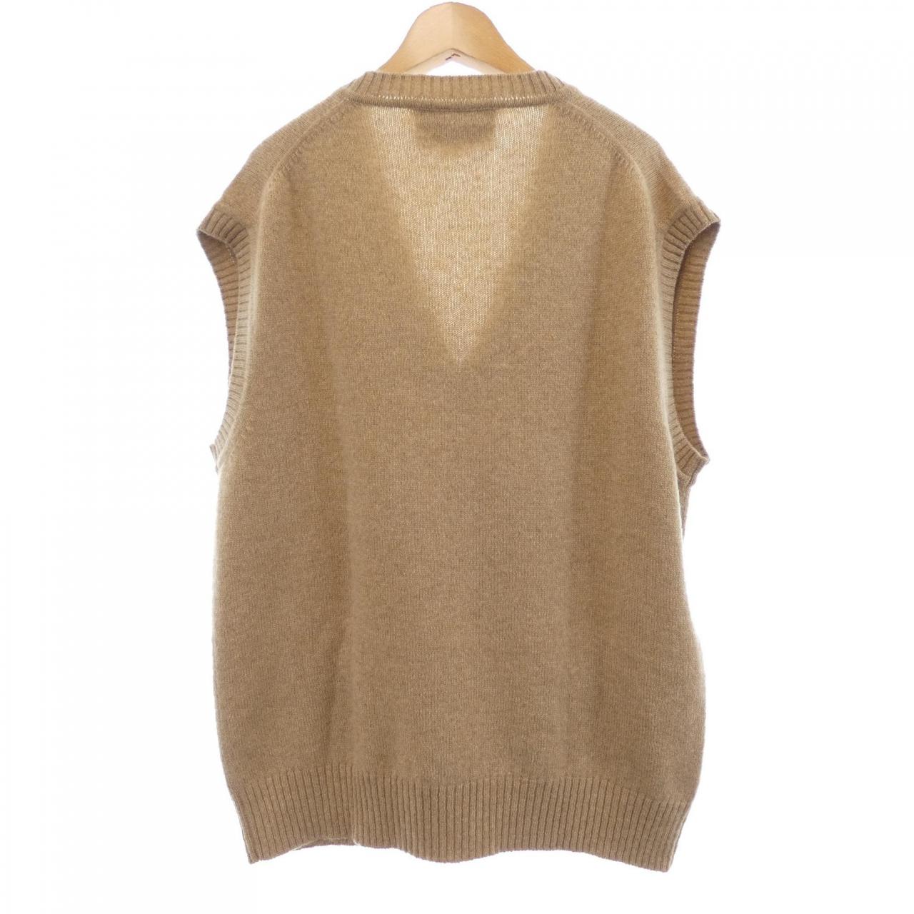 グッチ GUCCI 678443 XKB1R ベスト