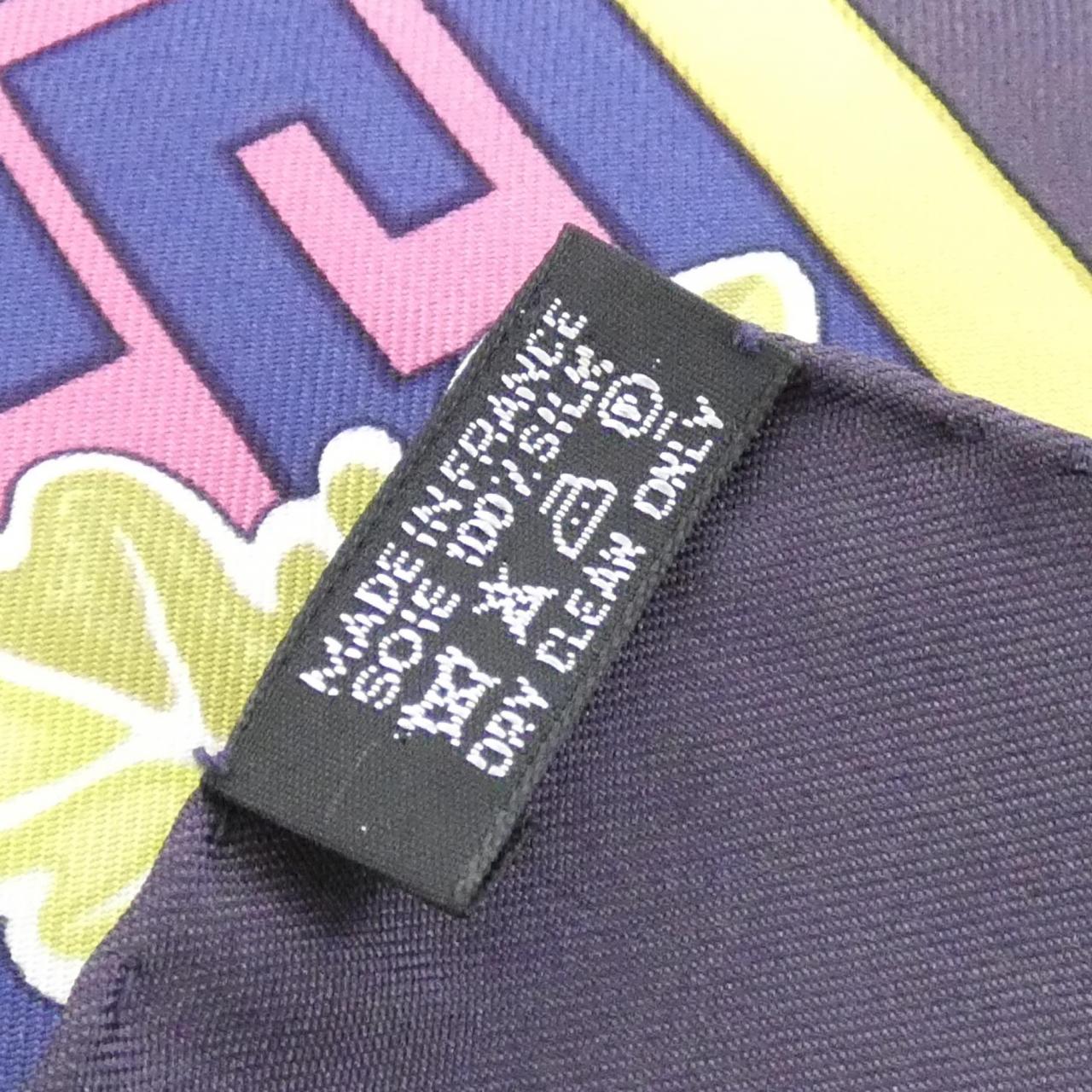 エルメス TURANDOT カレ スカーフ