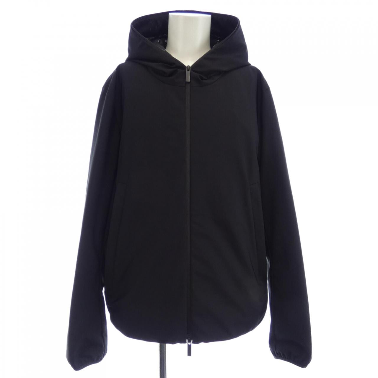 モンクレール MONCLER ダウンジャケット