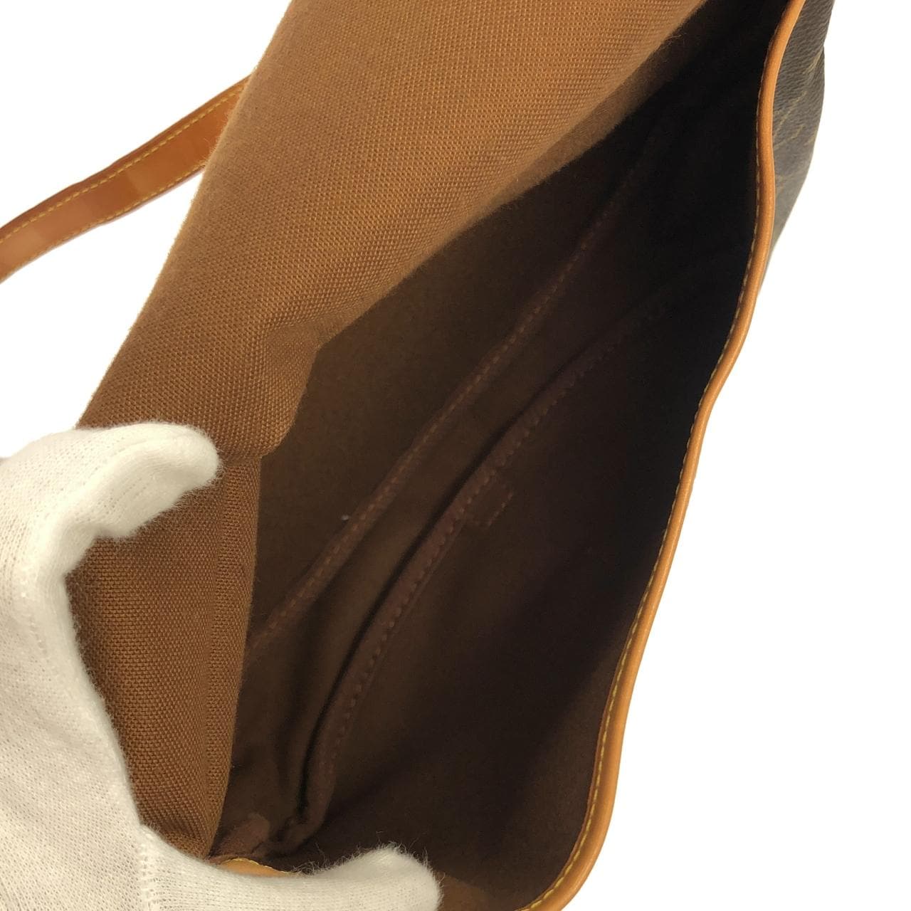 ルイヴィトン モノグラム ソミュール 30cm M42256 ショルダーバッグ