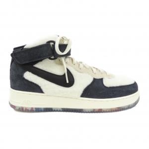 ナイキ NIKE DO2123-113 スニーカー