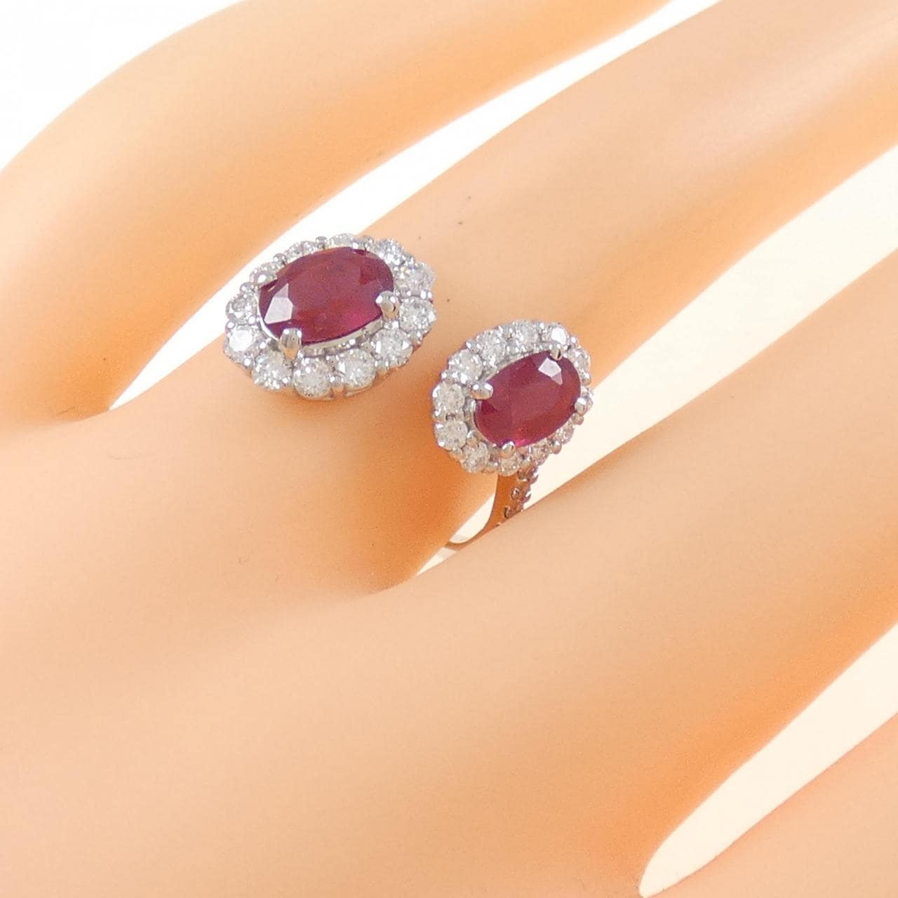 【新品】PT ルビー リング 1.32CT