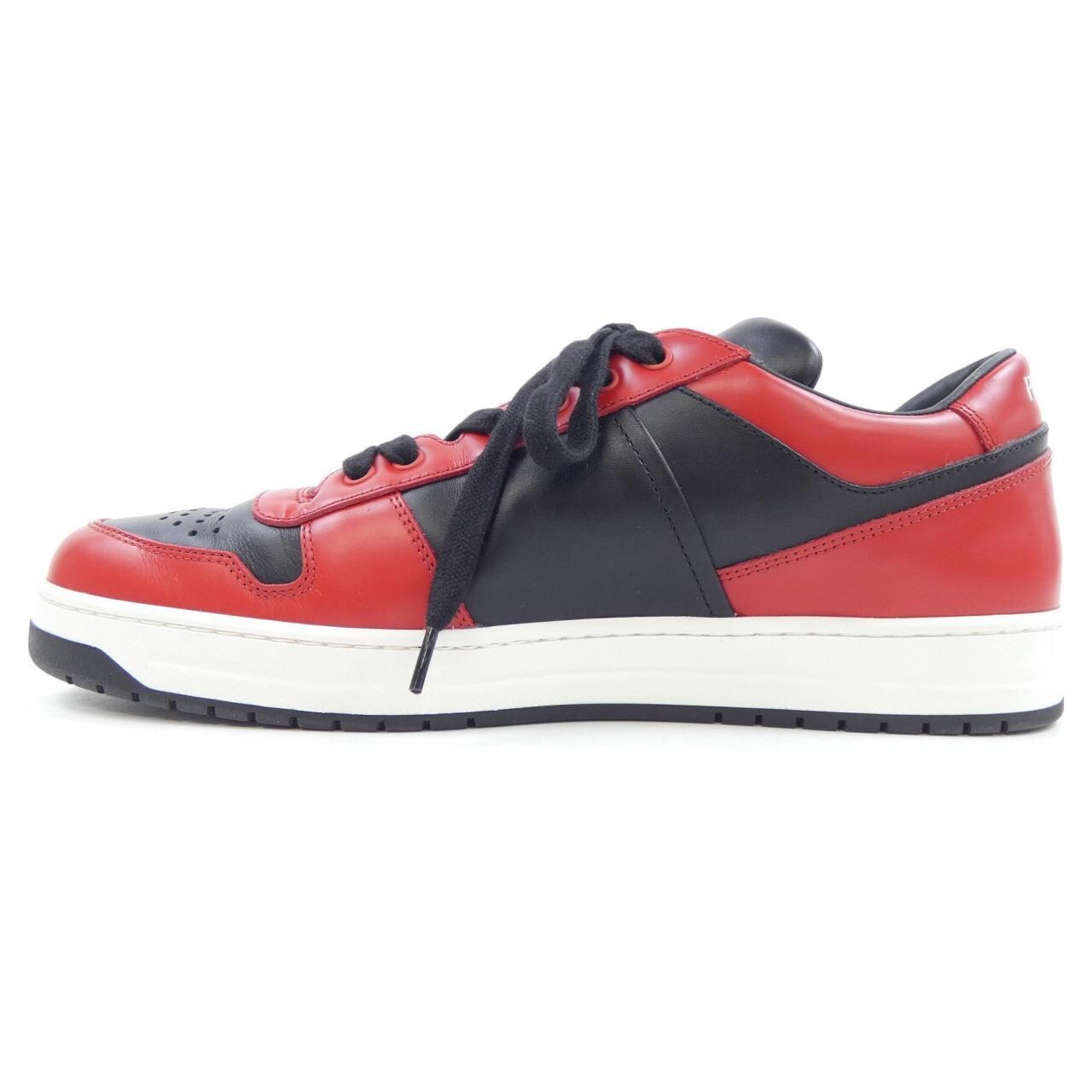 プラダ PRADA スニーカー