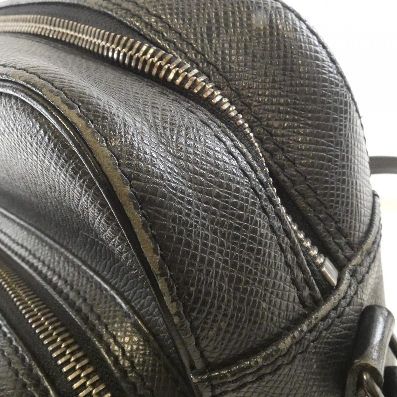 ルイヴィトン タイガ ナイル ショルダーバッグ