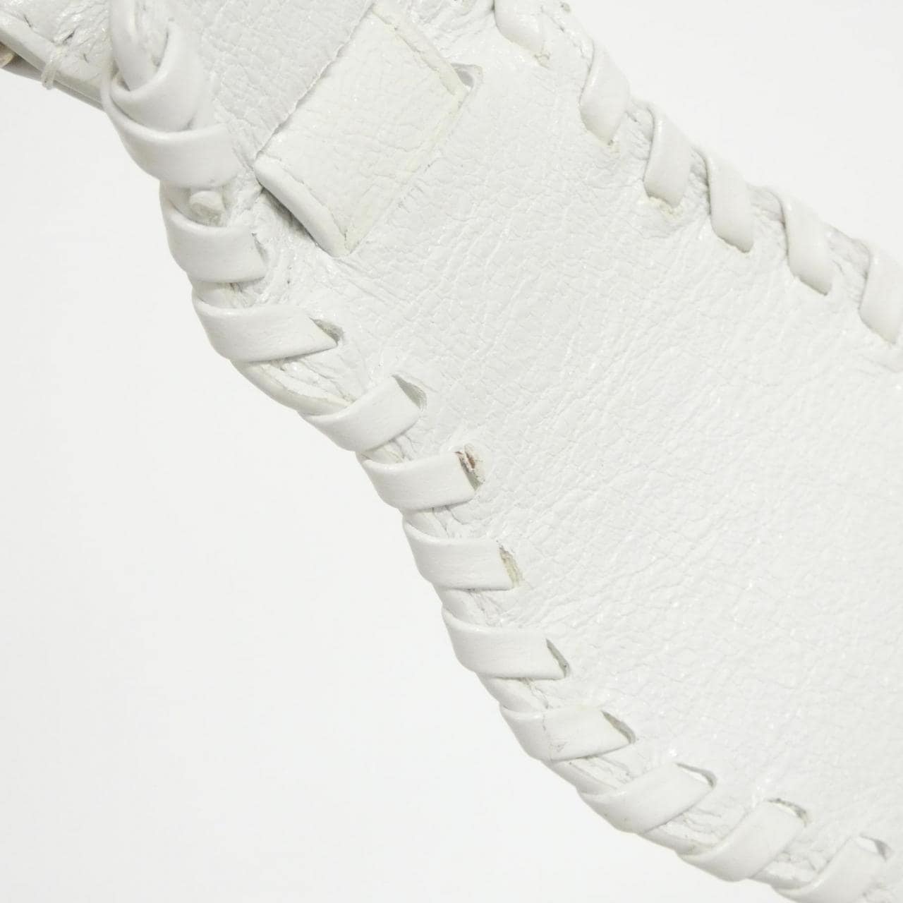 バレンシアガ ル カゴール XS 671309 1VG9Y ショルダーバッグ