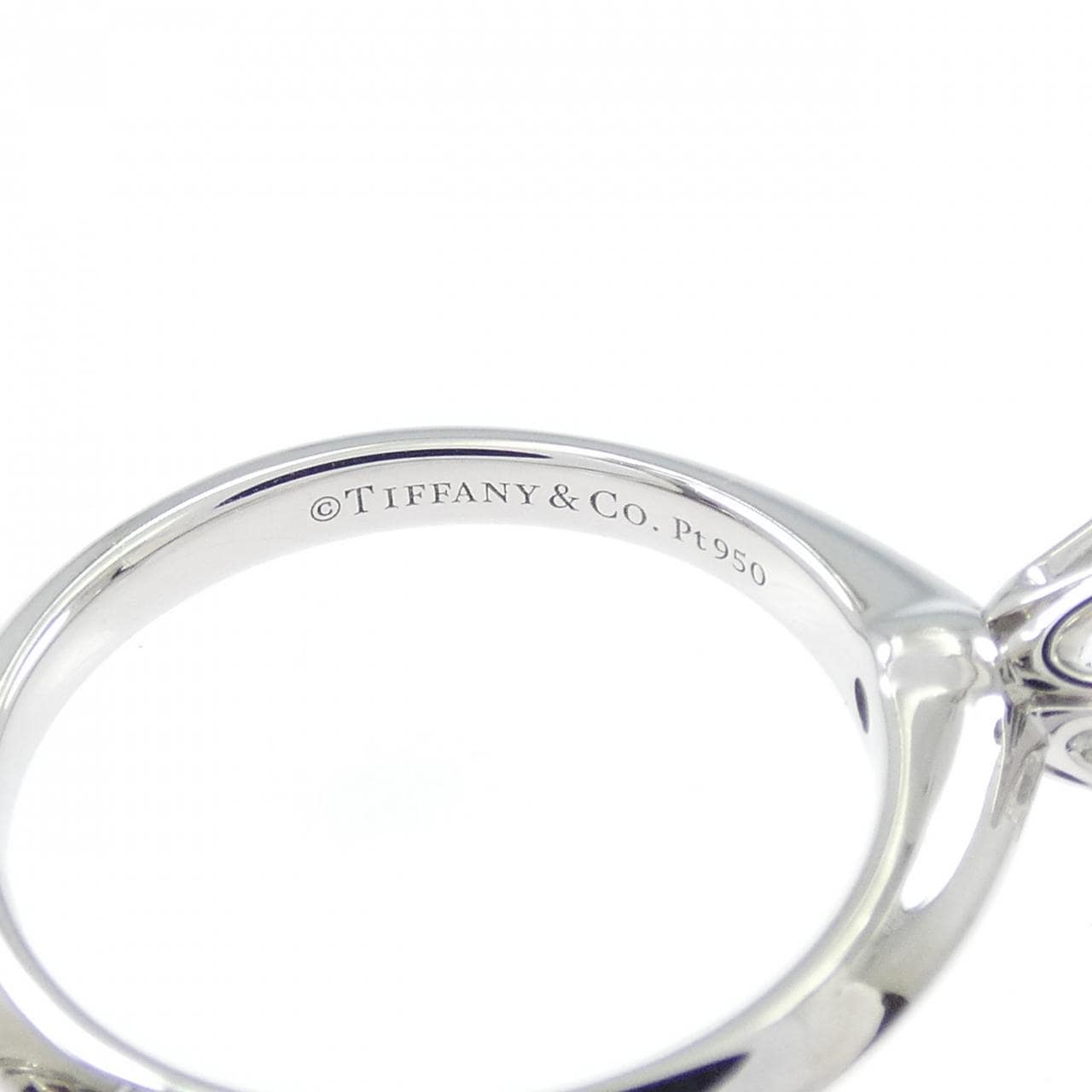 ティファニー クラシックソリティア リング 0.51CT H VS1 3EXT