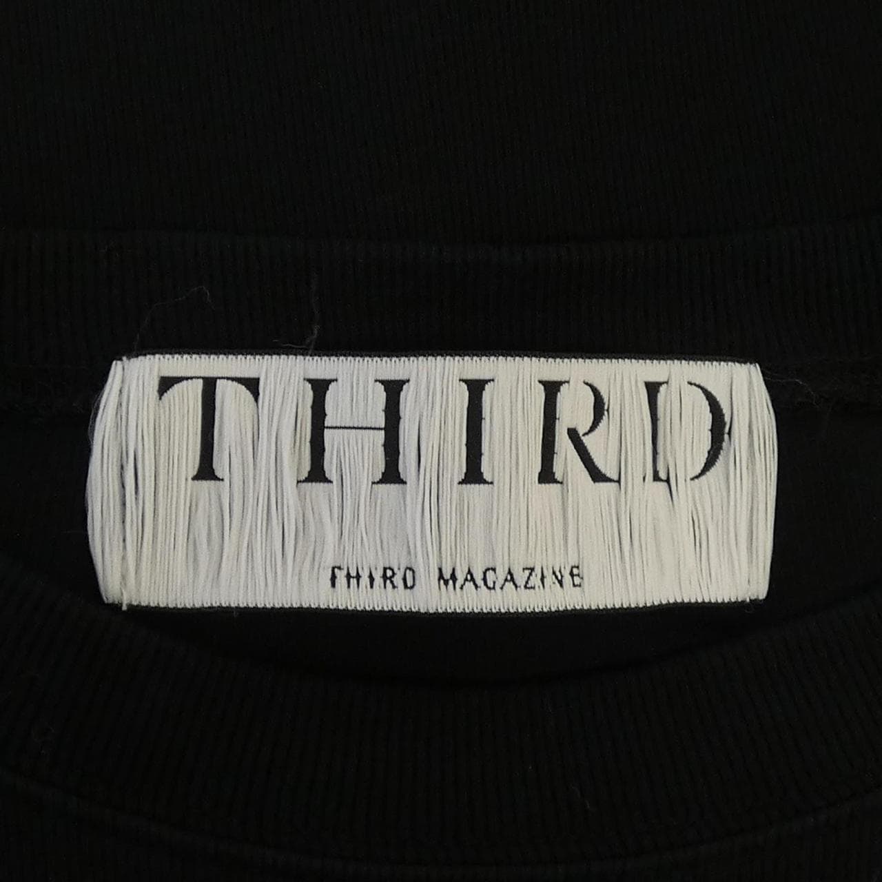 THIRD MAGAZINE A0841UTS008 トップス