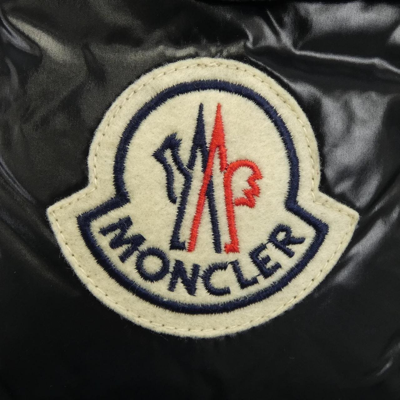 モンクレール MONCLER ダウンジャケット