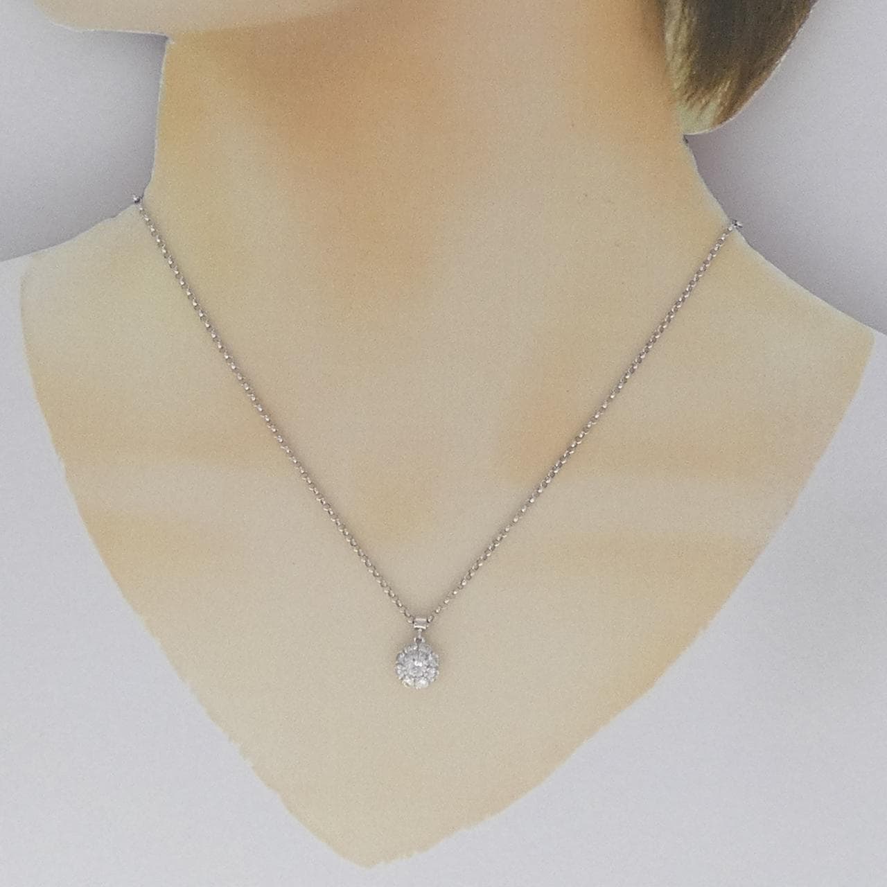 PT900/750WG フラワー ダイヤモンド ネックレス 0.80CT