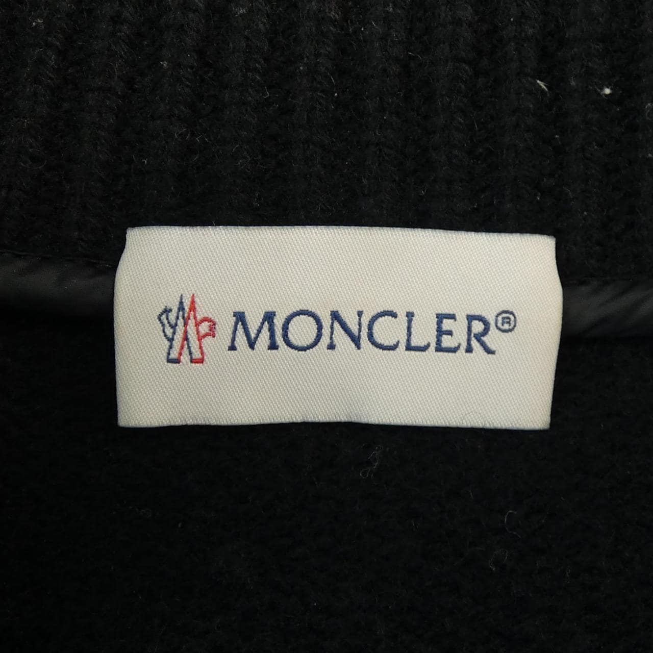 モンクレール MONCLER ダウンジャケット