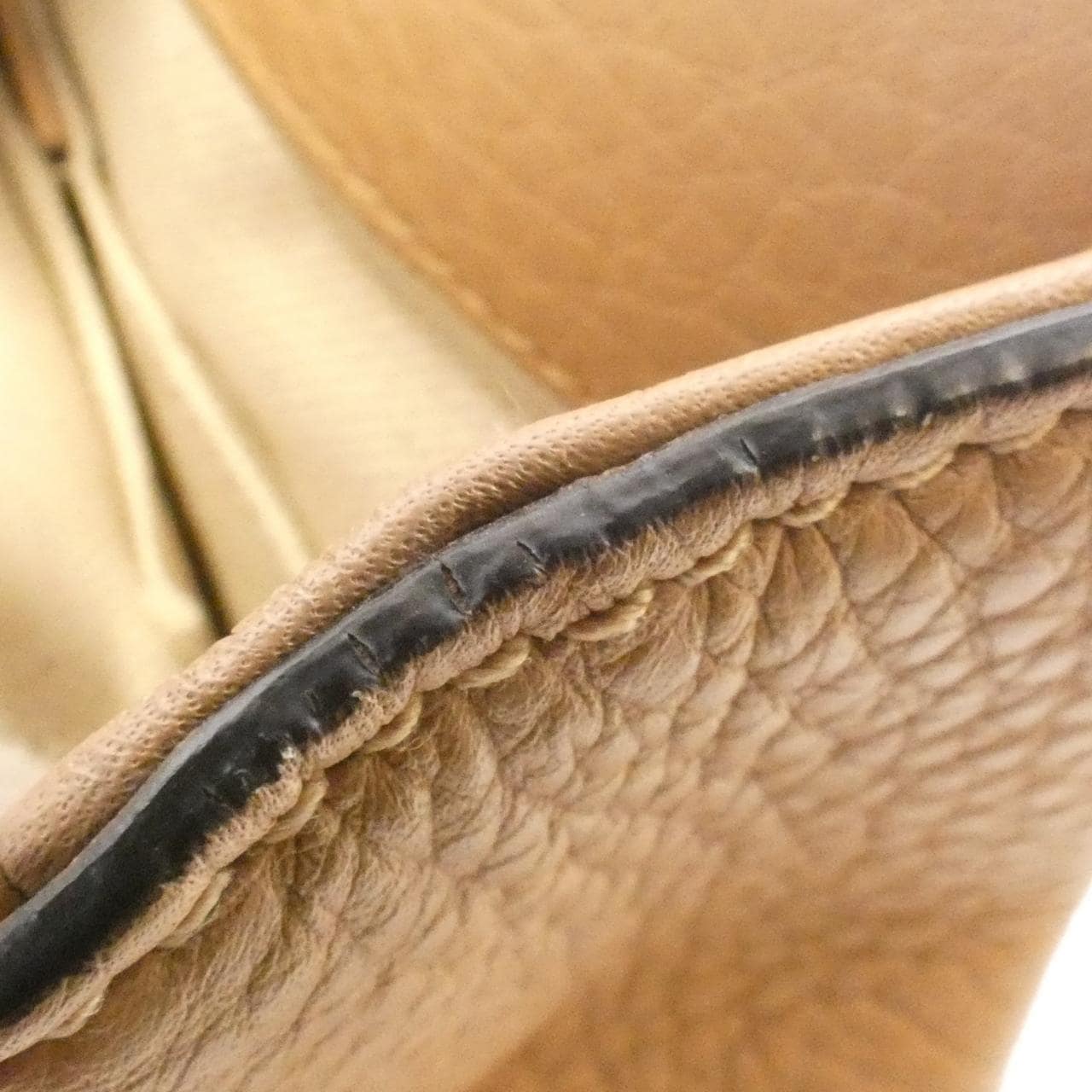 グッチ 368823 A7M0G バッグ