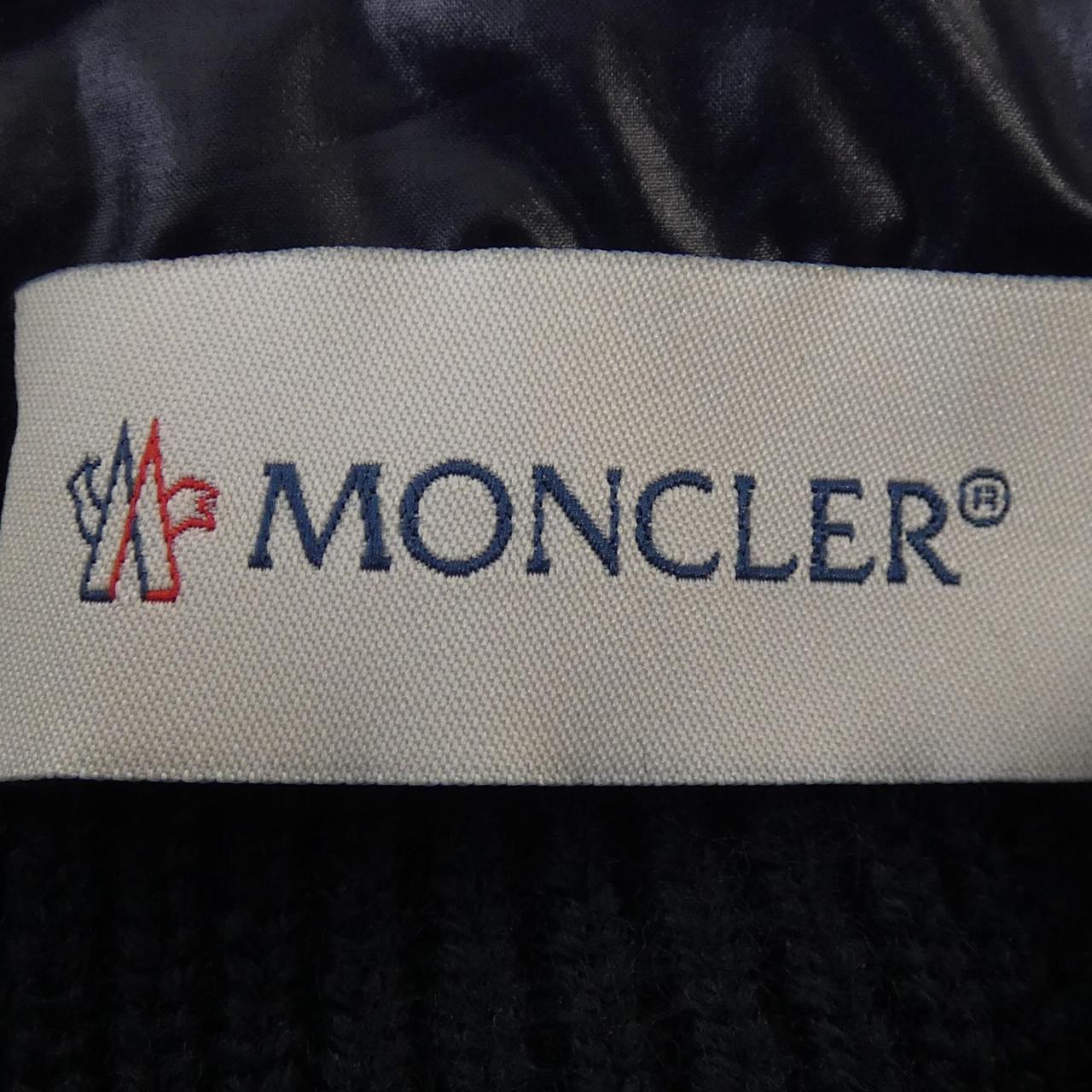 モンクレール MONCLER 20919B00017 ダウンジャケット