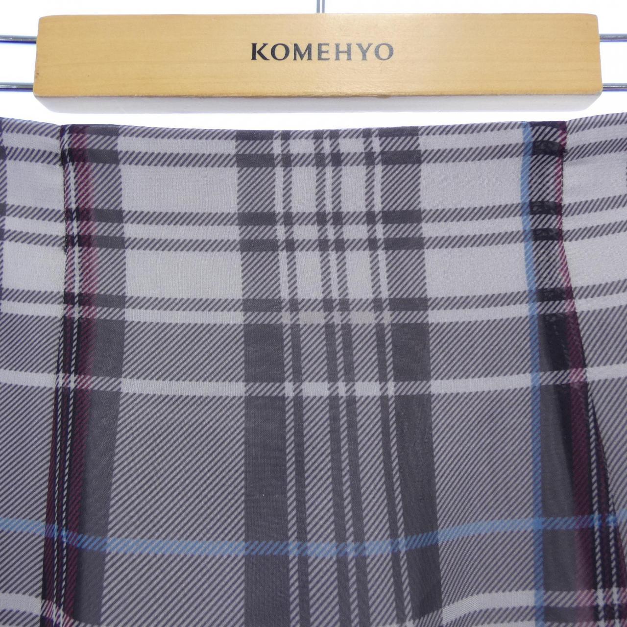 アプワイザーリッシェ Apuweiser-riche スカート