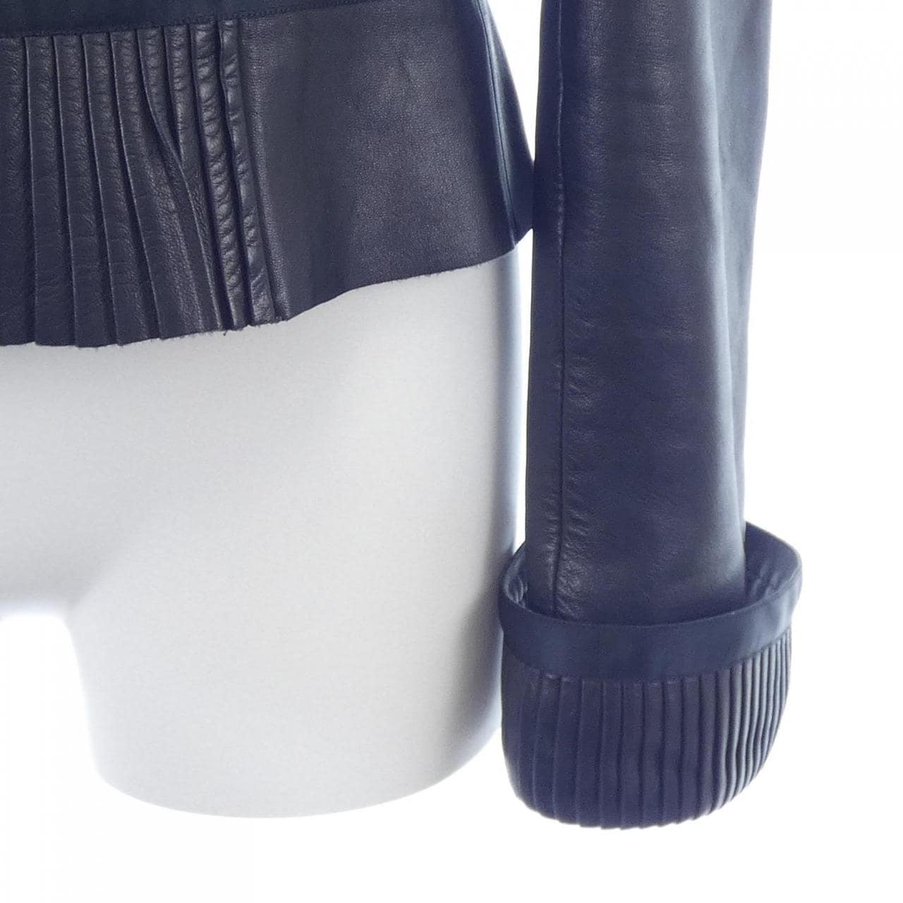 シャネル CHANEL P23946W03365 04A レザージャケット