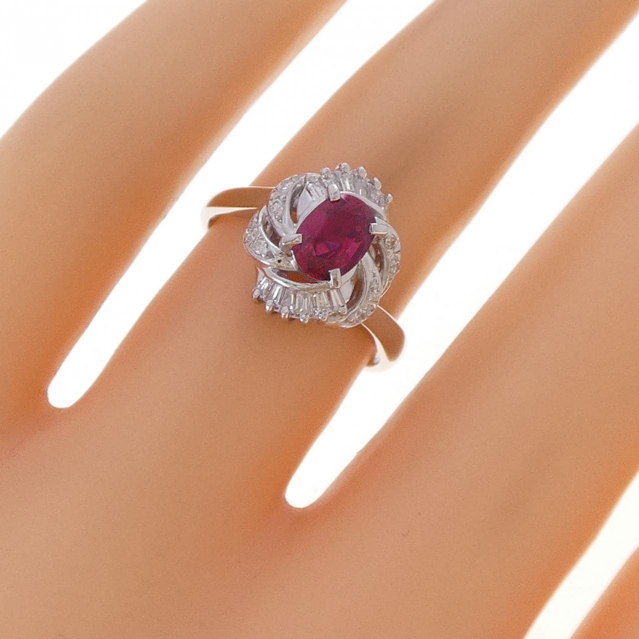 PT900 ルビー リング 0.66CT